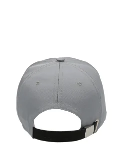 Cappellino graffiti tono su tono