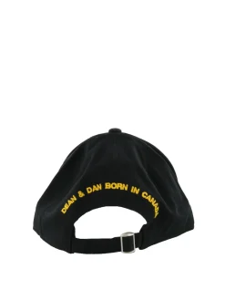 Cappello con bandiera canadese