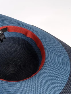 Cappello da sole a righe