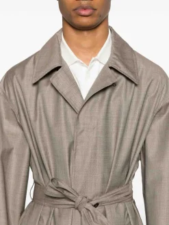 Cappotto con cintura di lana