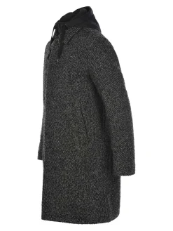 Cappotto fatto di lana