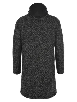 Cappotto fatto di lana