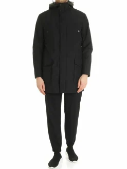 Cappotto nero con inserti in pelle