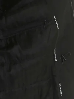 Cappotto nero con inserti in pelle