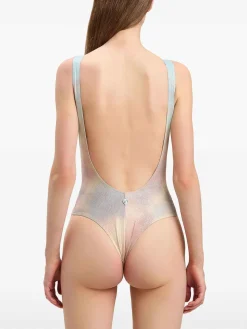 Costume