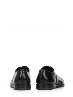 Doucals Francesina Nera In Pelle