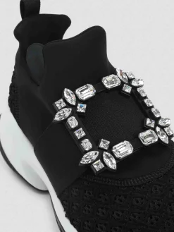 Eseguire sneaker con fibbia strass
