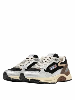 Hyperway Sneakers