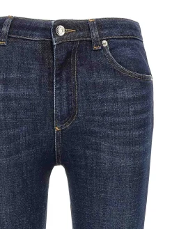Jeans a cinque tazze