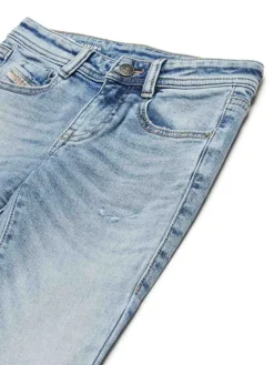 Jeans azzurri svasati
