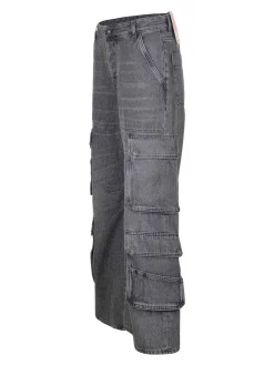Jeans fatti di denim