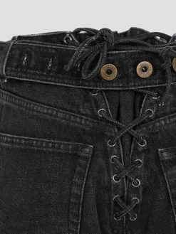 Jeans in denim