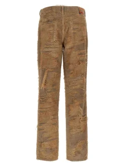 Jeans in denim