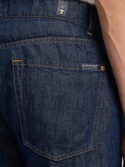 Jeans in denim