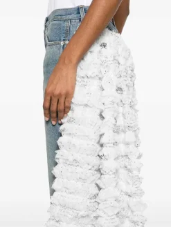 Jeans in denim