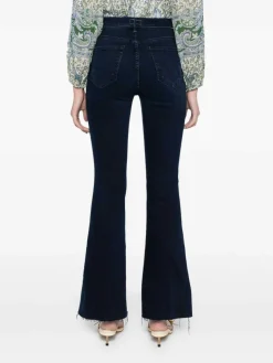 Jeans in denim