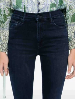 Jeans in denim