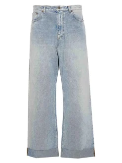 Jeans in denim