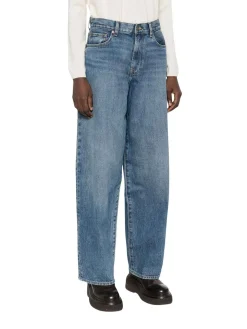 Jeans in denim