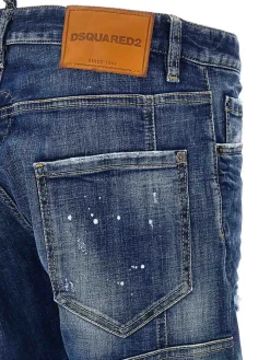 Jeans motociclisti ordinati