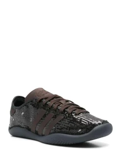 Karintha Lo Sneakers