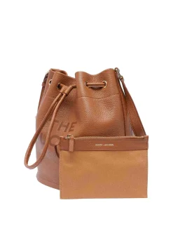La borsa a secchiello grande in pelle