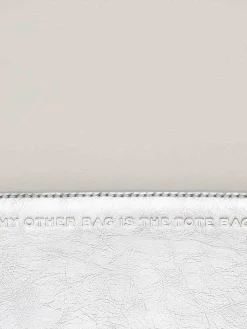 La mini borsa con catena in pelle