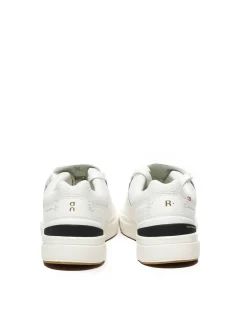Le sneaker del Roger Center Court