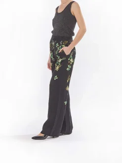 Lenti pantaloni sfocate botaniche