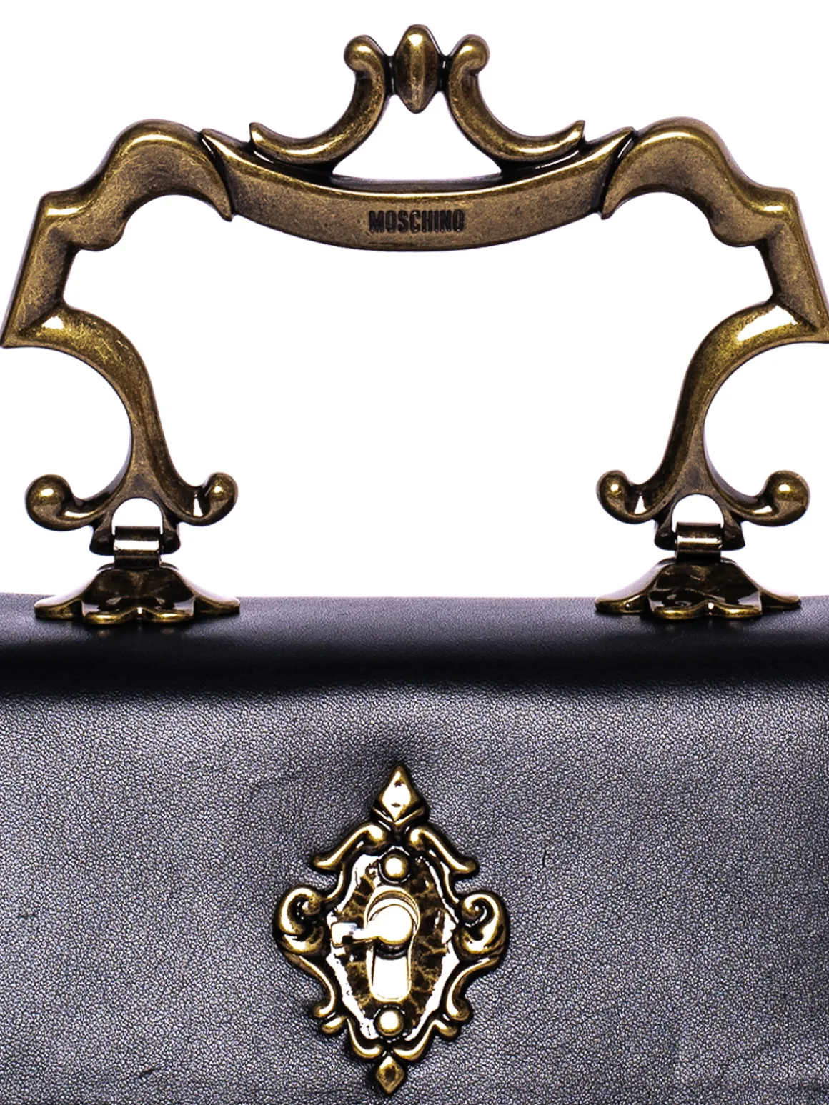 Maneggiare con la borsa per la cura
