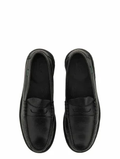 Mocaux mocasin