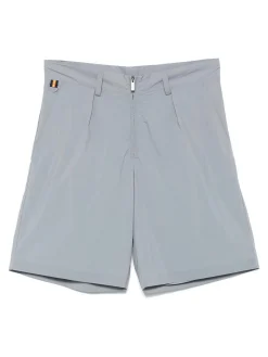 Pantaloncini grigi piegati