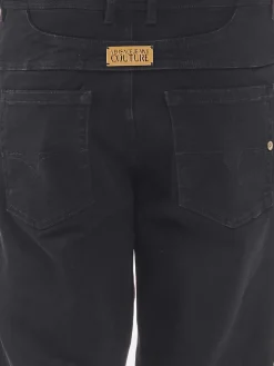 Pantaloni a piake