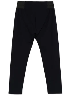 Pantaloni blu con elastici