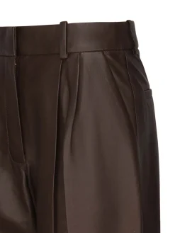 Pantaloni in pelle illustrazione