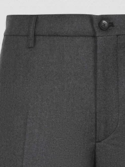 Pantaloni rom