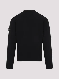 Pullover al collo dell'equipaggio