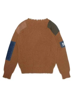 Pullover con patch over
