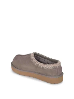 Sabot fatti in pelle scamosciata