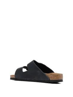 Sandali Arizona in pelle nera con fibbia