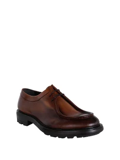 Scarpa stringata