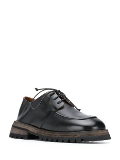 Scarpe stringate