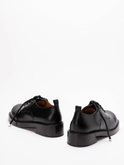Scarpe stringate