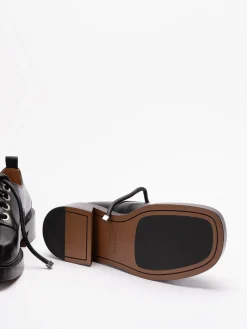 Scarpe stringate