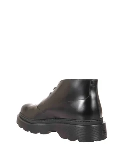 Scarpe stringate in pelle