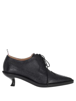 Scarpe stringate in pelle