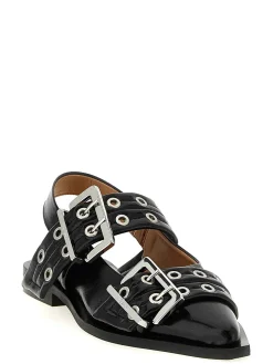 Slingback della fibbia femminile nera