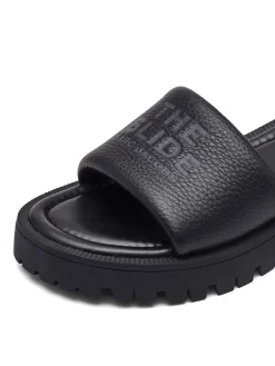 Slip-on logati