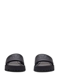 Slip-on logati