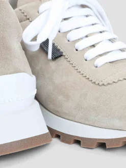 Sneaker
